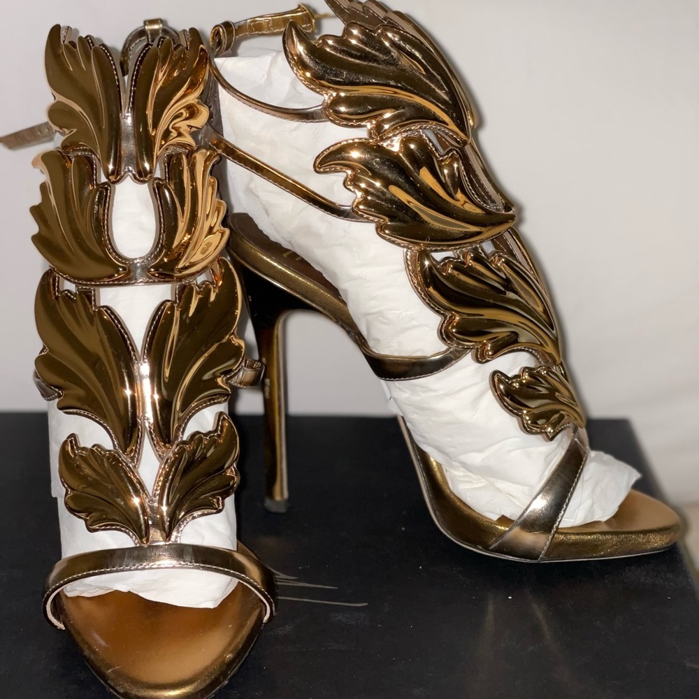 Giuseppe heels